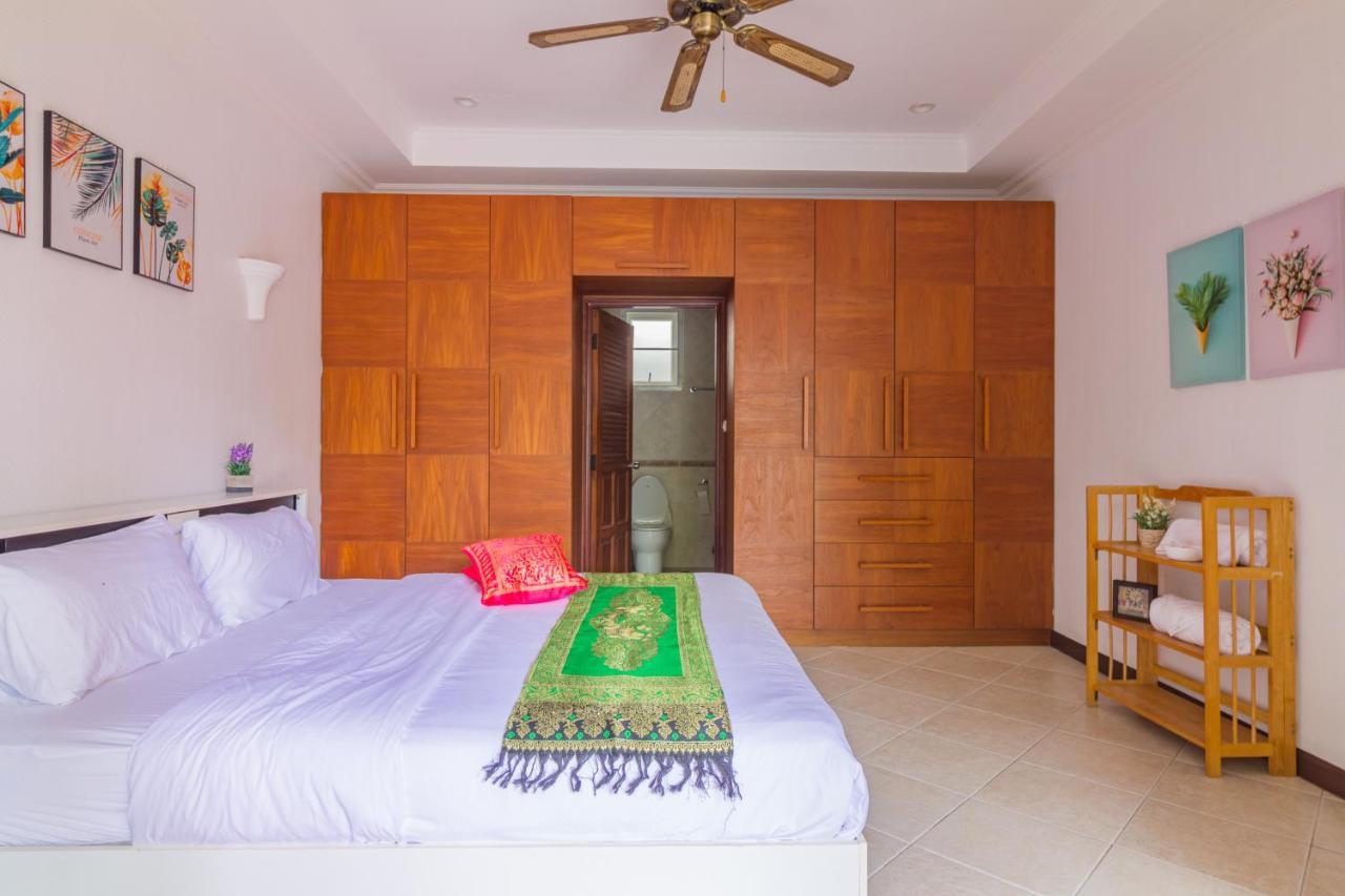 Luxury 3 Bhk 200m From The
