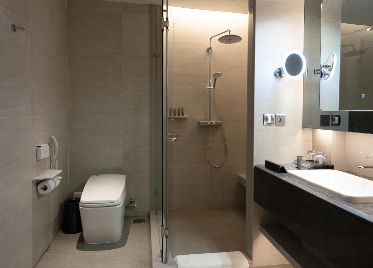 Hotel Grande Centre Point Space 5*