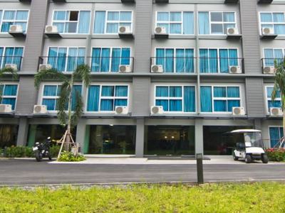 Sunshine One Hotel