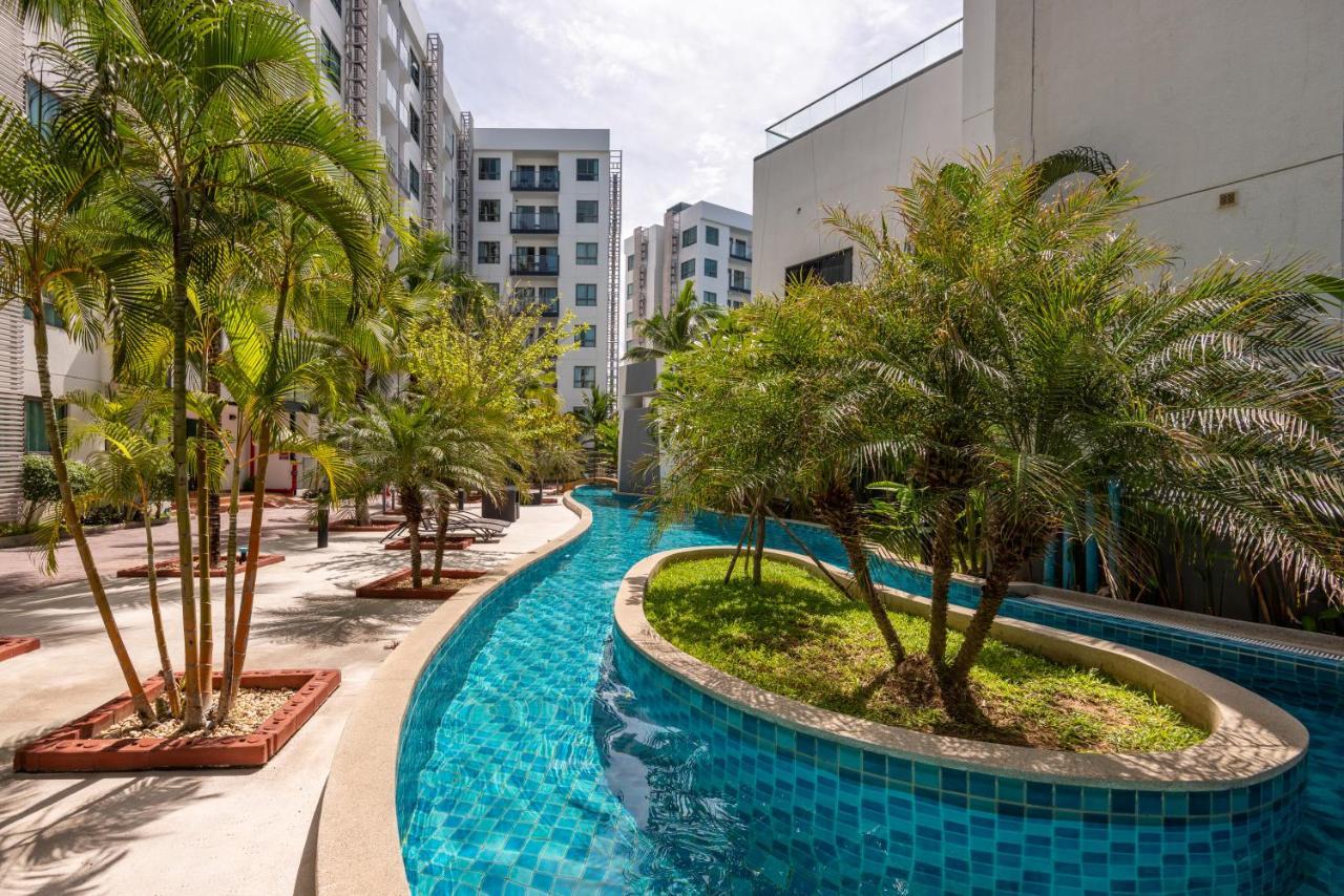 Rare Xxxl Swimming Pools - Free Fast Wifi - Floor Pool View Balcony Apartment *