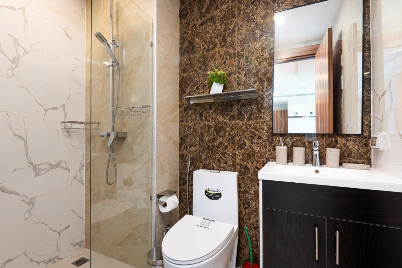 Apartment Rare Xxxl Swimming Pools - Free Fast Wifi - Floor Pool View Balcony *
