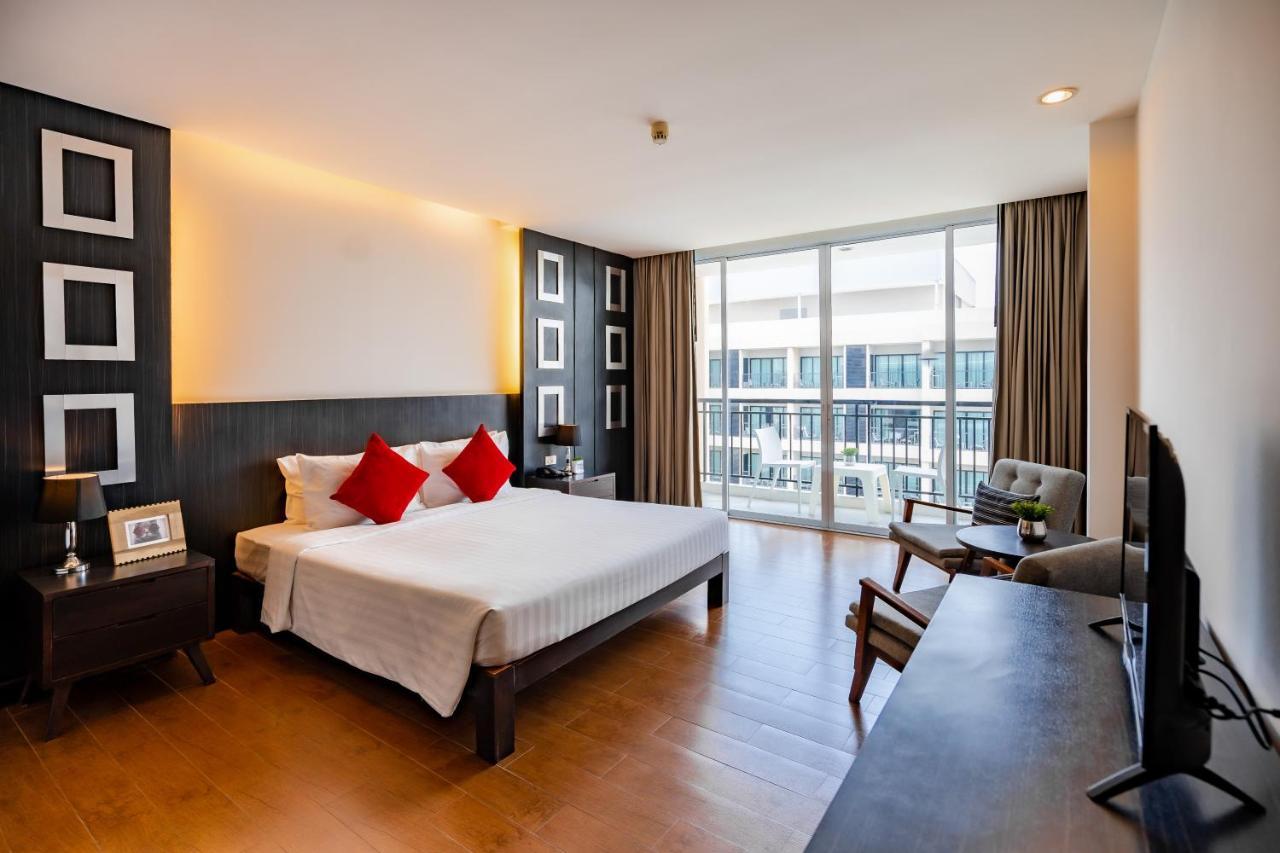 J Hotel 4*