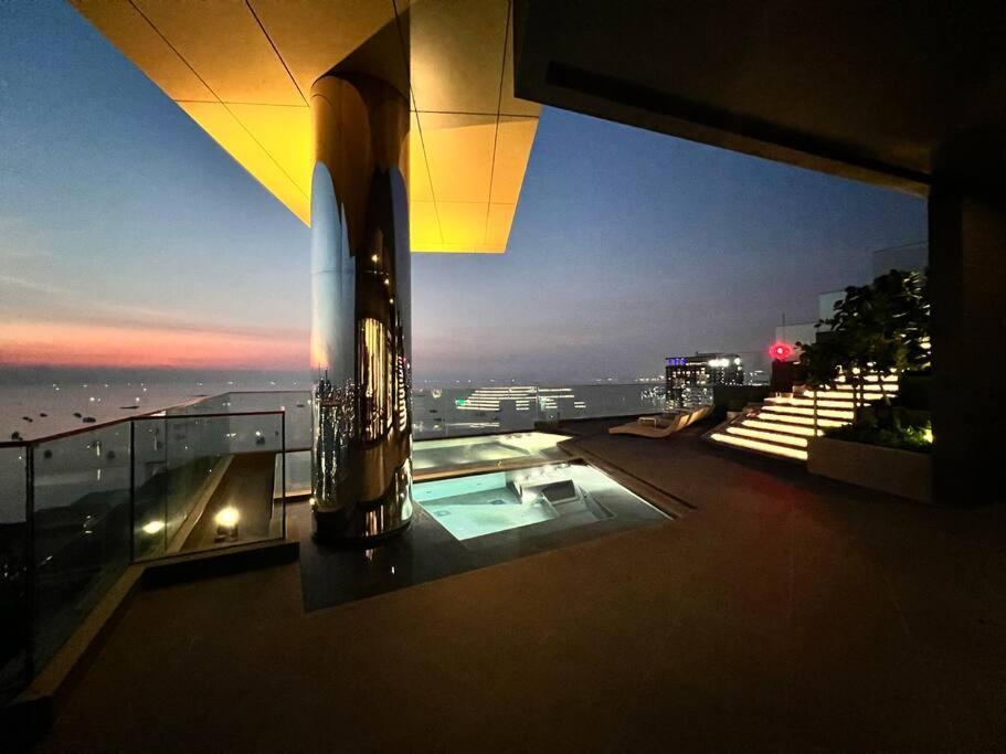 Secret Gem Sea-view King Size Edge Apartment *