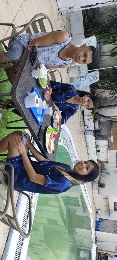 Pangsapuri Thai Smile *