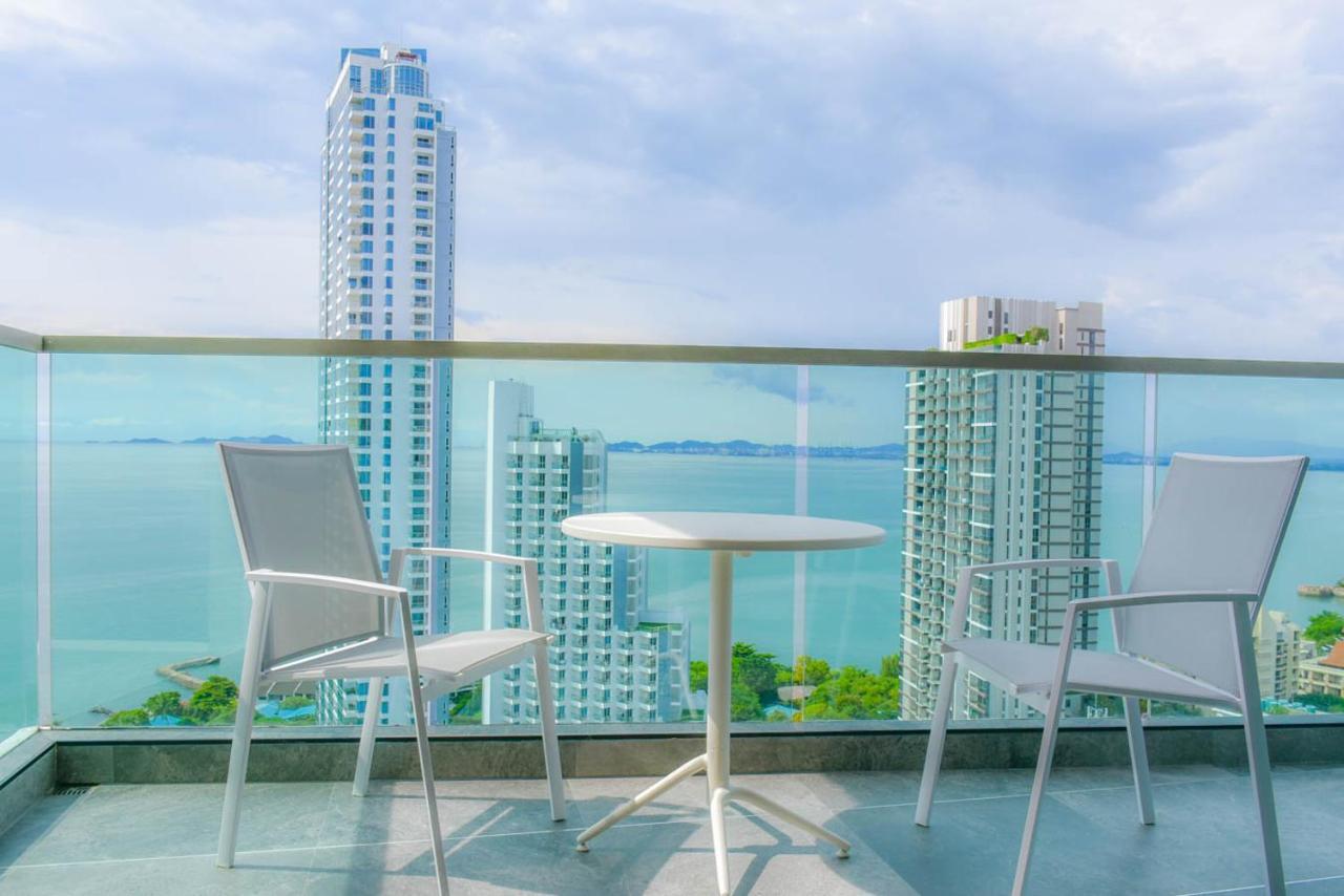 Wongamat Tower Condominium Apartment