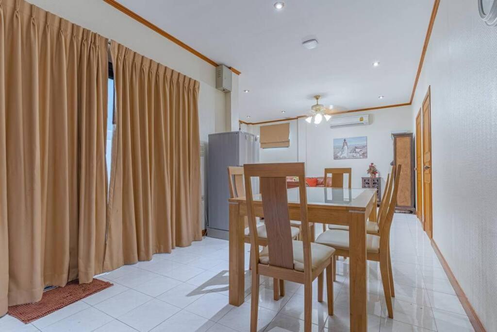 5-3br Huge Pool, Bbq, 300m-beach, 5 Mins To Walking Street Villa *