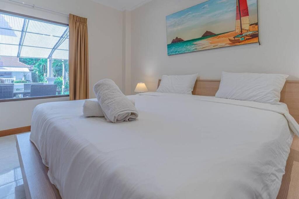 6-3br Huge Pool, Bbq, 300m-beach, 5 Mins To Walking Street * Pattaya