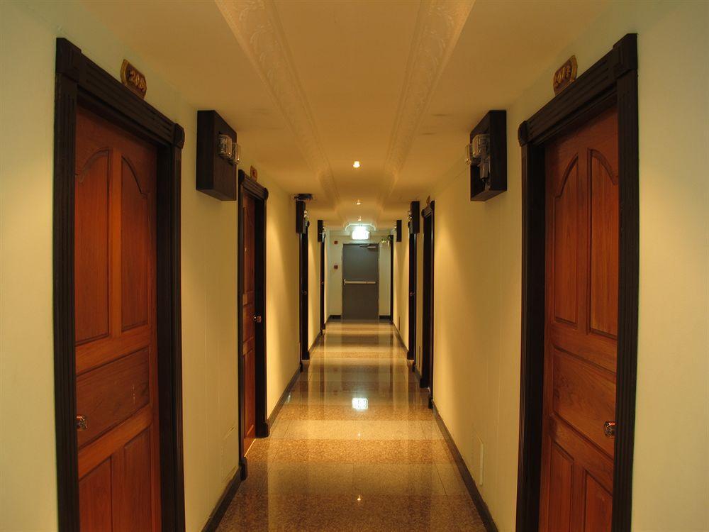 Hotel Siwalai Place