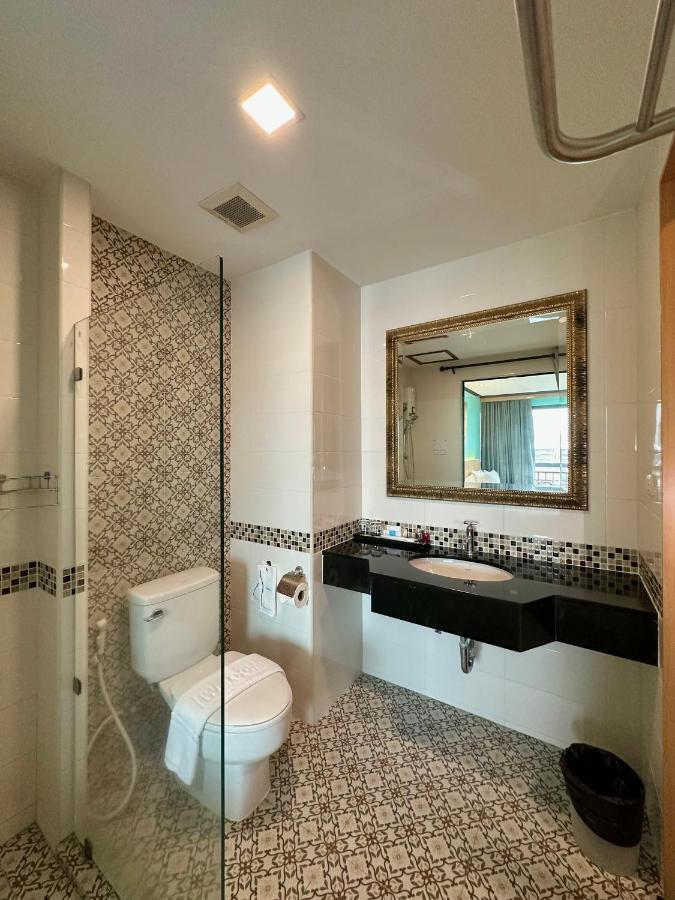 Mido Hotel