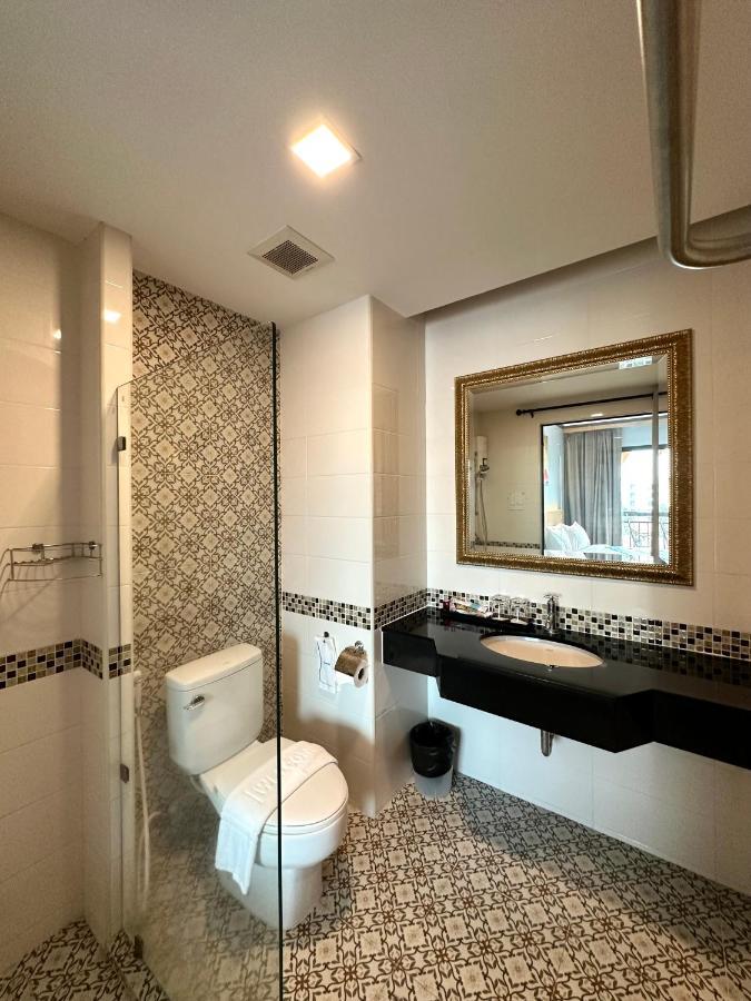 Mido Hotel 4*