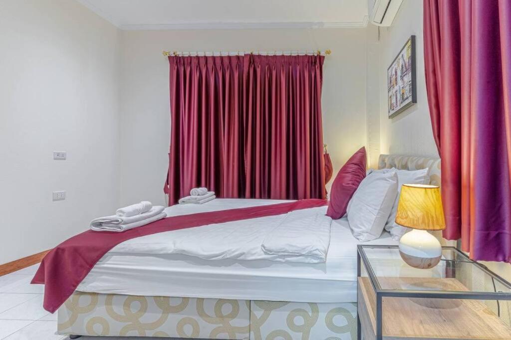 Villa 1-huge Pool, Bbq, 300m-beach, 5 Mins To Walking Street Pattaya
