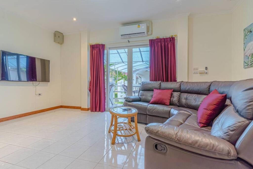 Villa 1-huge Pool, Bbq, 300m-beach, 5 Mins To Walking Street *