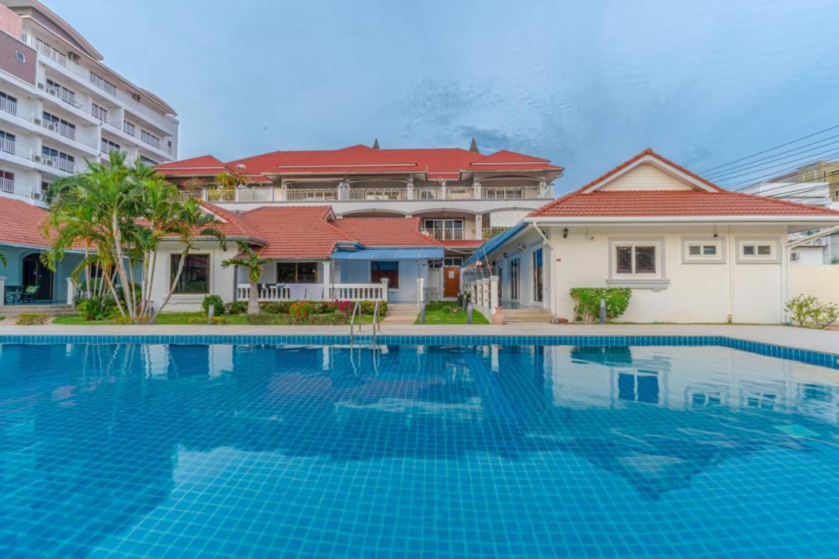 Mew Resort-15br-30pax,300m-beach & Near Walking Street Pattaya