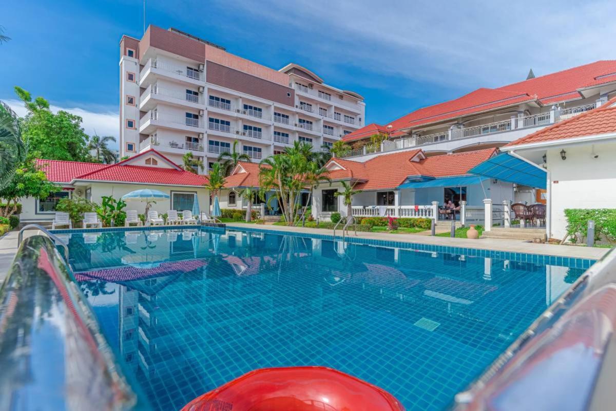 Villa Mew Resort-15br-30pax,300m-beach & Near Walking Street *
