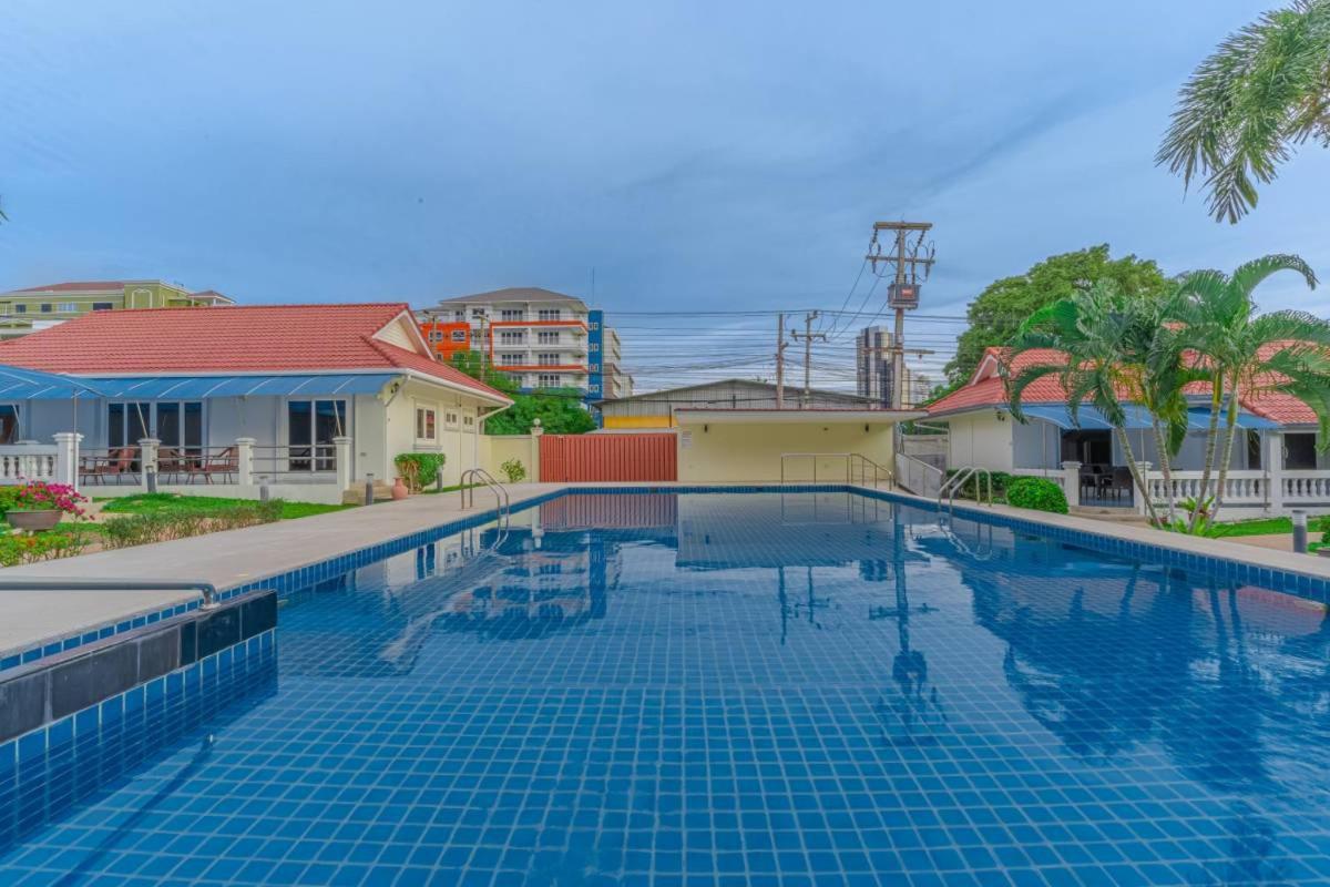 Villa Mew Resort-15br-30pax,300m-beach & Near Walking Street *