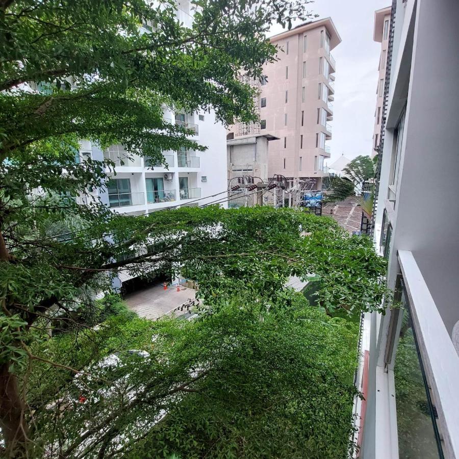 Apartment Sanctuary Wangomat 2 Bedroom 2 Ba Pattaya