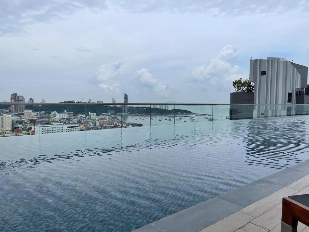 The Base * Pattaya