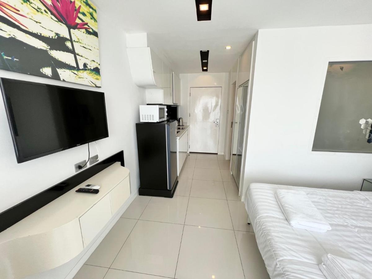 Trendy In Center Apartment Pattaya