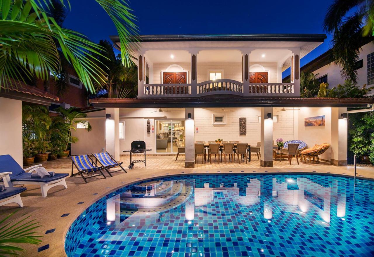 Villa Waree Minutes From Beach And City Villa