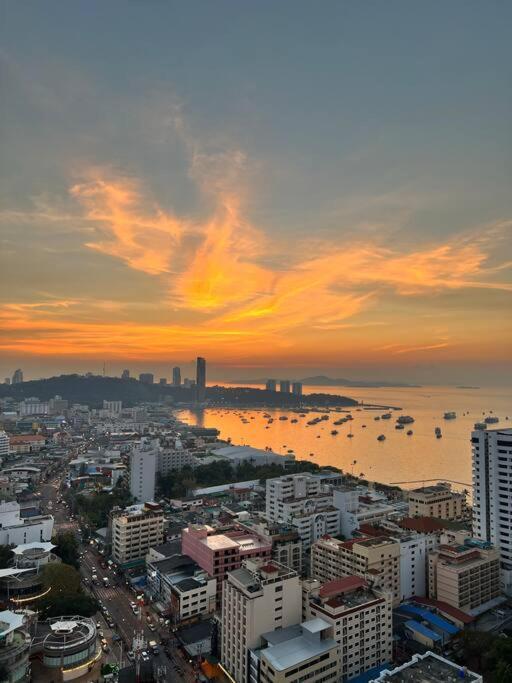 Edge Ideal Retreat * Pattaya