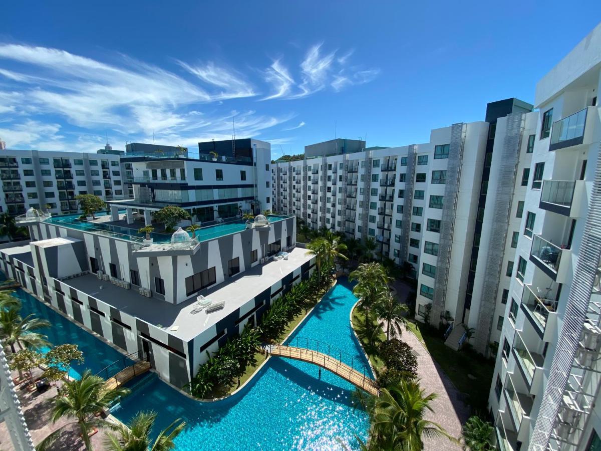 Arcadia Big Pool-big Gym Apartment Pattaya