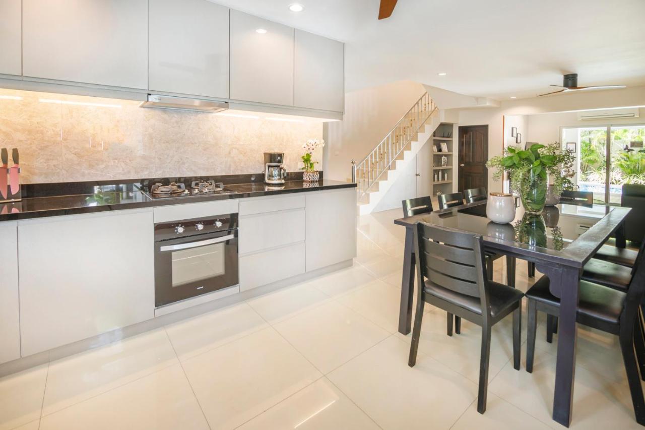 Villa Villa Waree Minutes From Beach And City Pattaya