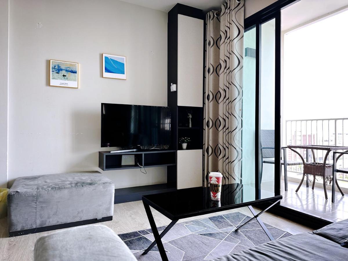 The Base Seaview Pattaya