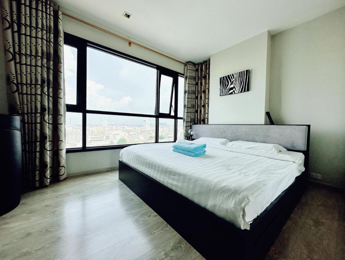 The Base Seaview * Pattaya