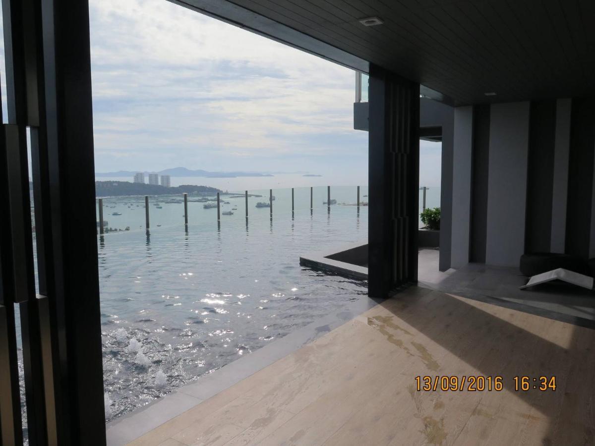 Near Hilton 1 Bedroom Poolseaview 8 Holiday home *