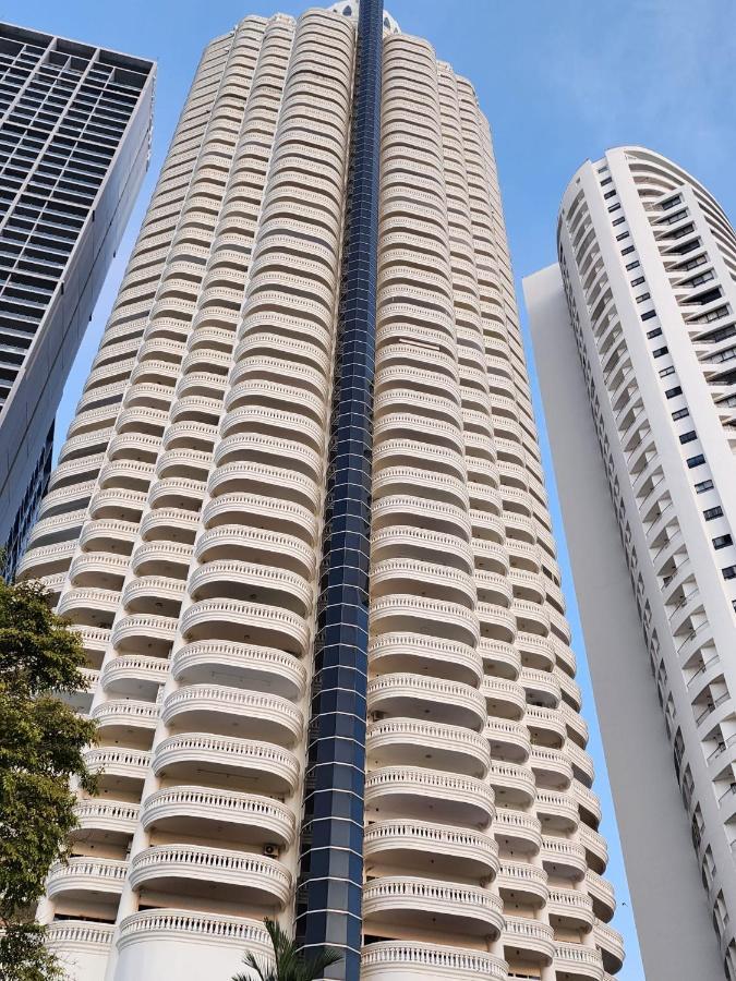 Sky Apartment *