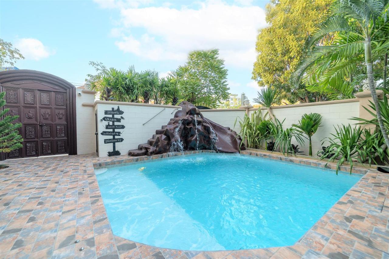 Potterland Luxury Pool Walking Street 6 Bedrooms Vila Pattaya