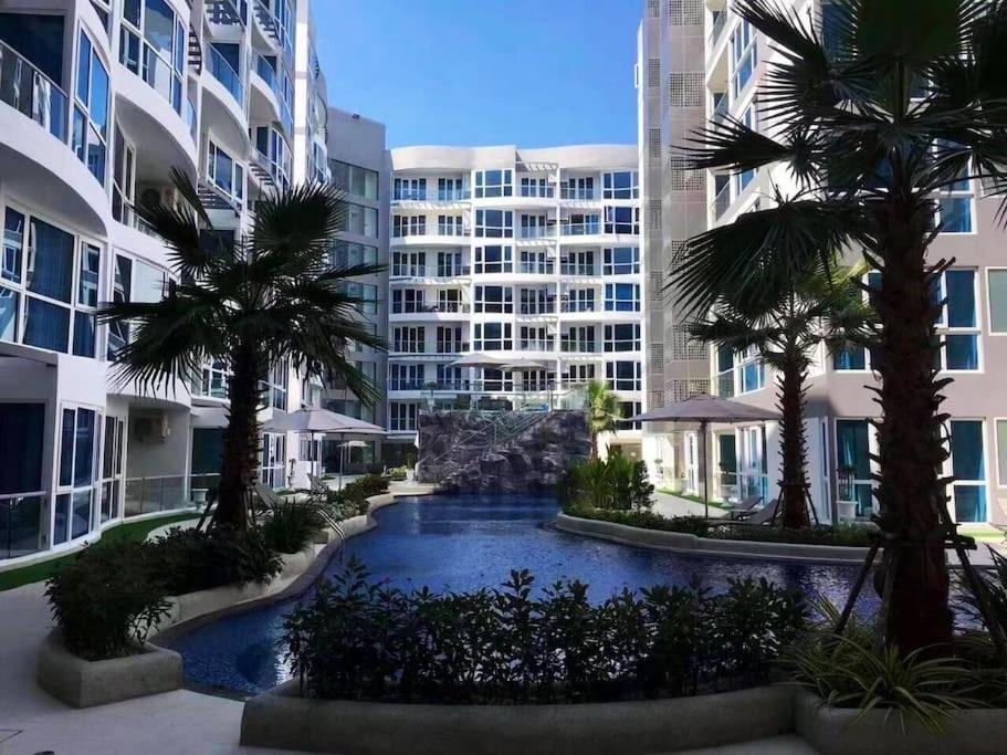 Grand Avenue 6floor *