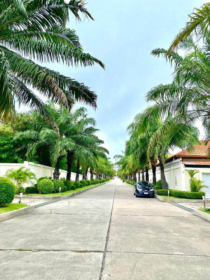 Majestic Poolvillas 2 Bedrooms & Cozy Pattaya