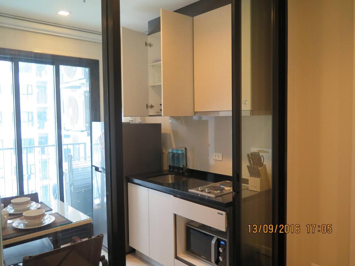 Near Hilton 1 Bedroom Poolseaview 8 Holiday home Pattaya