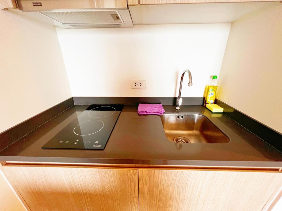 Unixx Sea View Apartment Pattaya