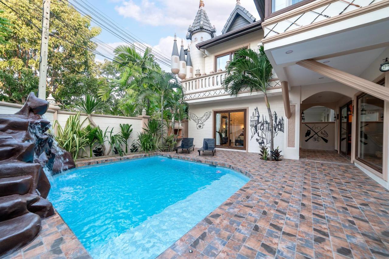 Potterland Luxury Pool Walking Street 6 Bedrooms * Pattaya