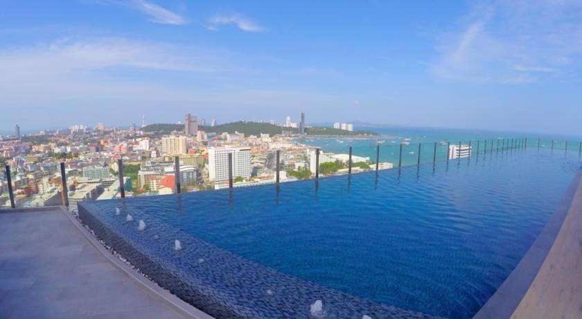 Apartment 泰国芭提雅顶层无边游泳池公寓thebase健身房 Pattaya