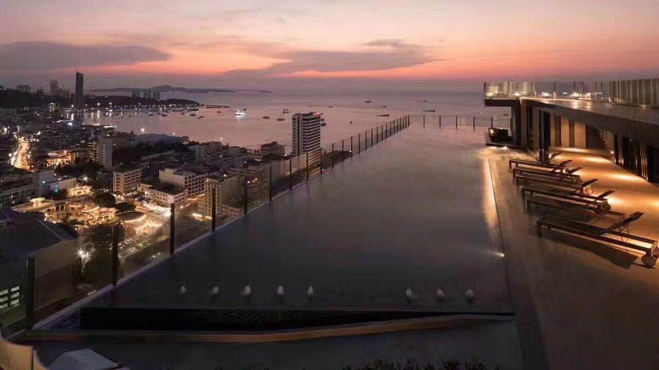 Apartment 泰国芭提雅顶层无边游泳池公寓thebase健身房 *
