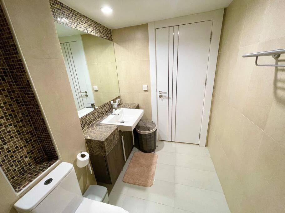 60sqm Luxury 1 Bed - Centre - Centara Avenue Residences - 704 * Pattaya