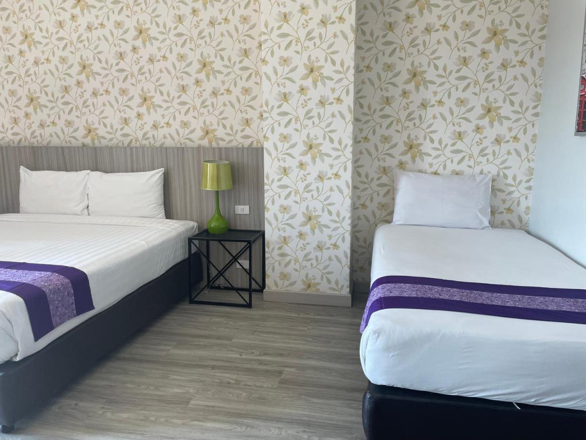 Hotel Embryo 4*