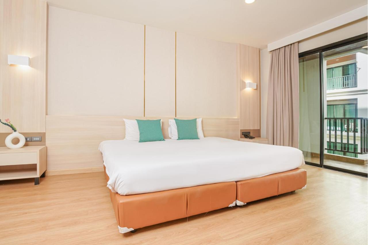 Mike Garden - Sha Extar Hotel Pattaya