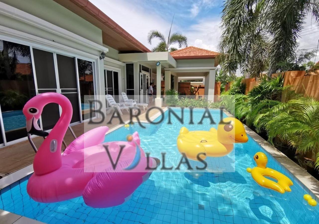 Villa Baronial Pool Villas