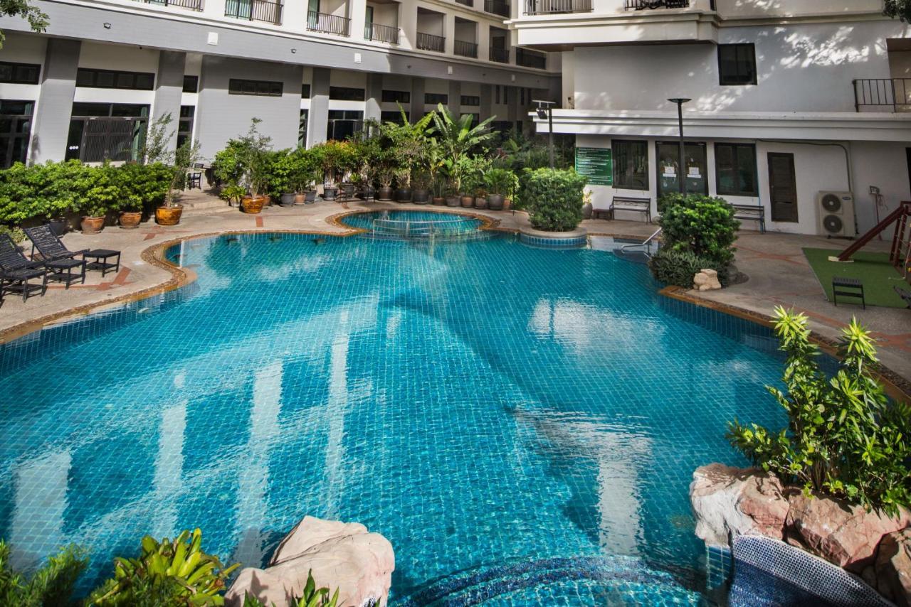 Mike Garden - Sha Extar Pattaya