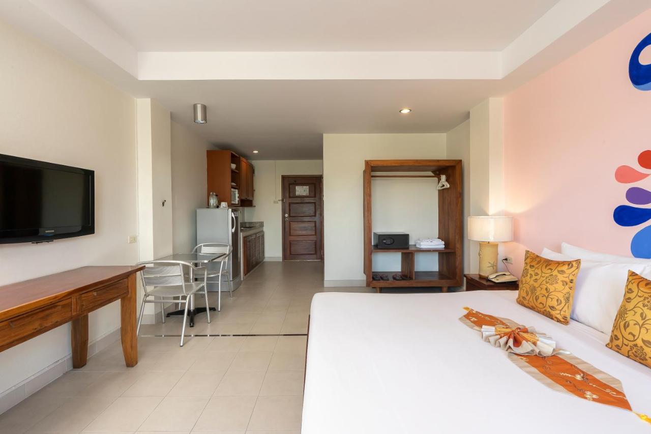 Hotel Bella 3rd Road
