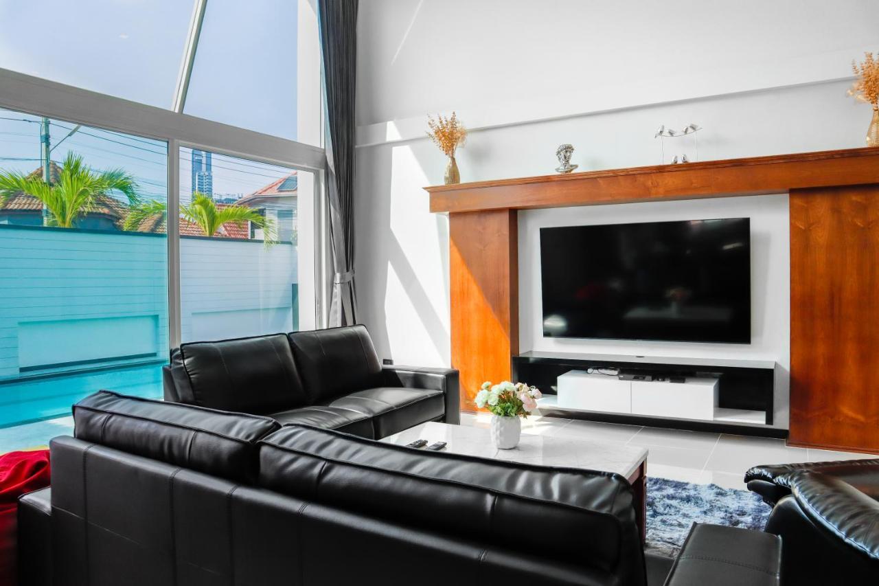 Villa *city~house* 芭堤雅豪华泳池别墅近步行街 *
