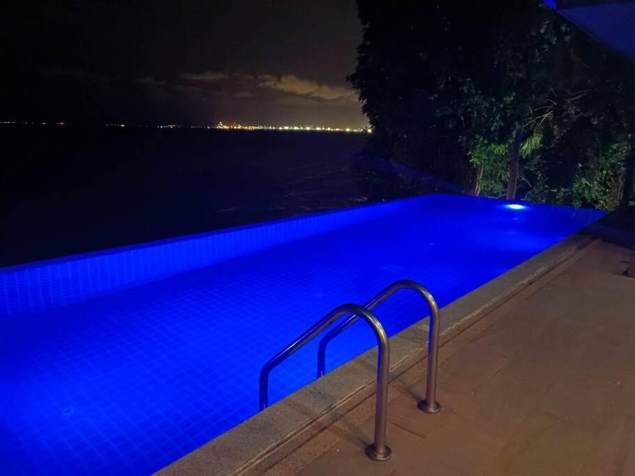 Eco - Luxury Pool + Seaview Villa *
