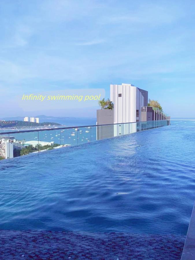 Infinity Pool One Bedroom Pattaya