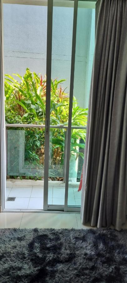 Center Apartment *