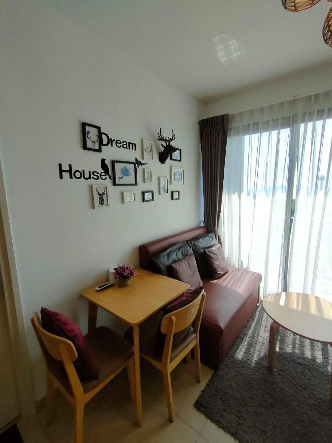 Unixx Seaview Pattaya