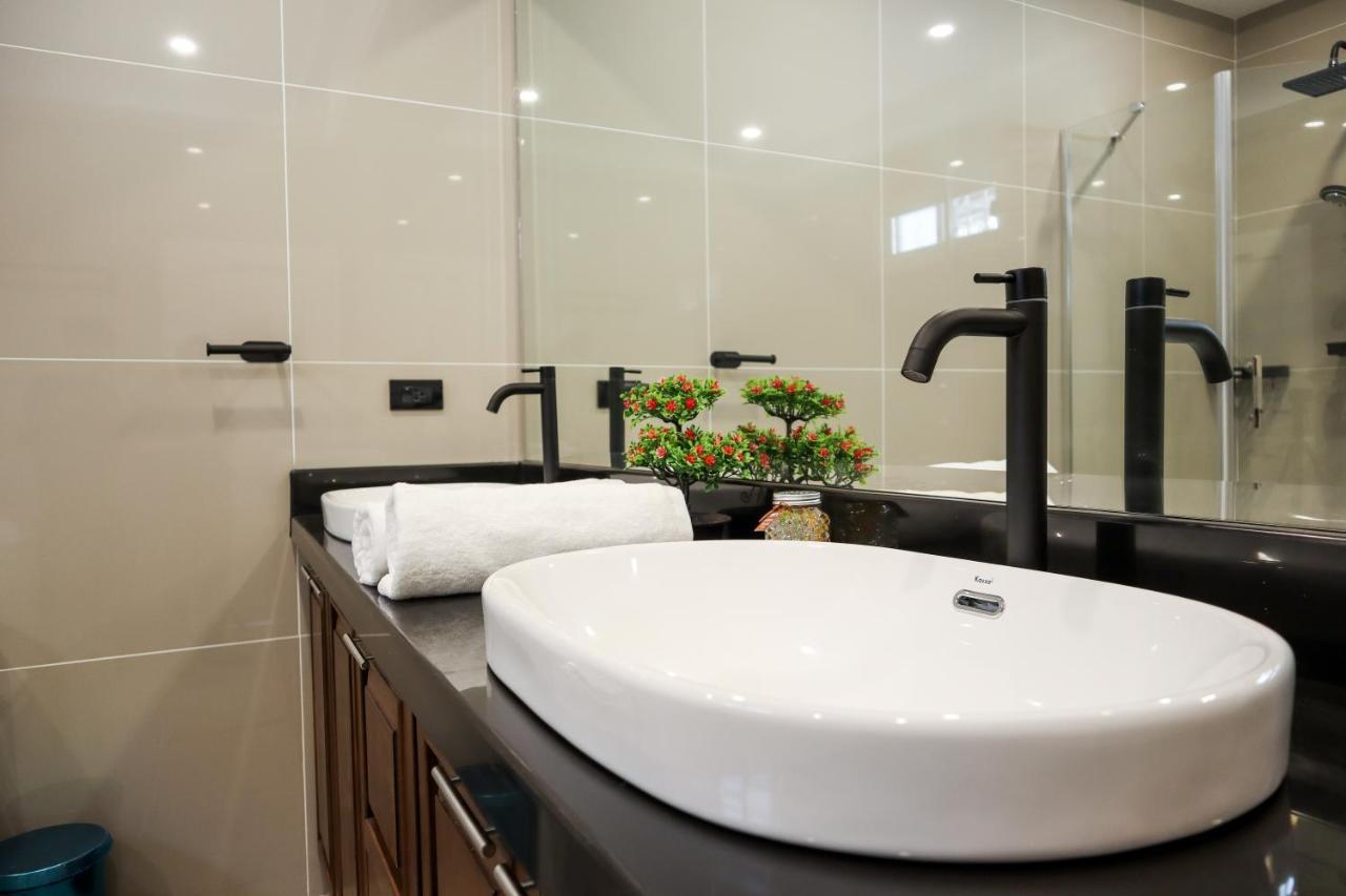 *city~house* 芭堤雅豪华泳池别墅近步行街 Villa